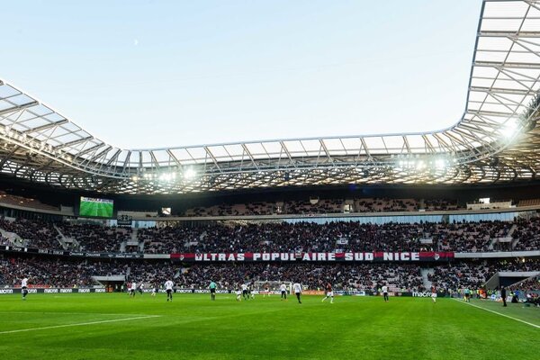 Diario HOY | Club de Francia denuncia la grabación de una película porno durante partido
