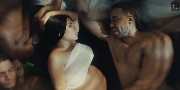 Romeo Santos presentó a su cuarto hijo y anunció gira por Estados Unidos