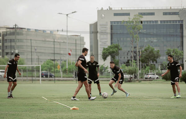 Libertad: Garnero podría hacer debutar a un mita´í de 15 años ante Nacional
