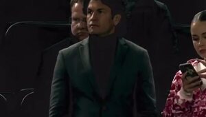 Video: Nelson Haedo Valdez, presente en el Iduna Park para ver Dortmund-Chelsea - Fútbol Internacional - ABC Color