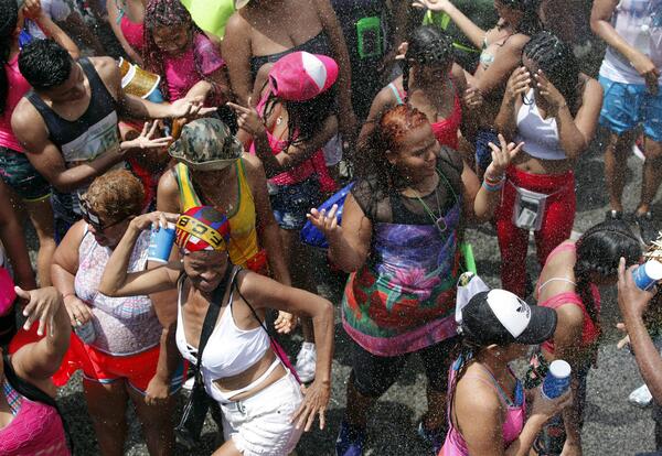 Panamá moviliza a 25.000 agentes en operativo de seguridad por Carnavales - MarketData