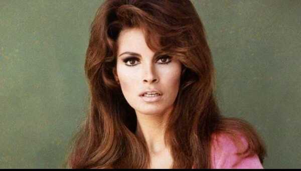 Raquel Welch, la “sex symbol” de Hollywood, muere a los 83 años