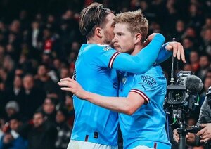 Versus / Manchester City derrota al Arsenal y da un gran golpe en la lucha por el título