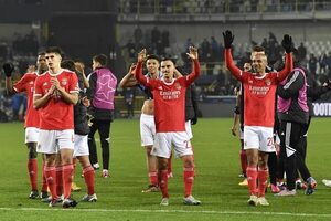 El Benfica hunde al Brujas - Fútbol Internacional - ABC Color