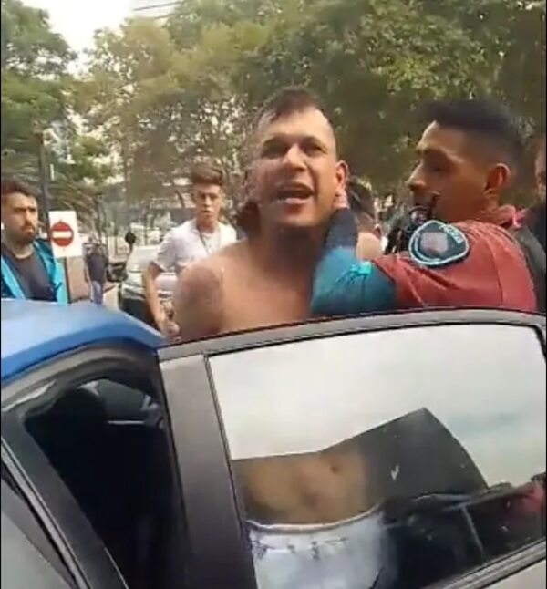 Video: Así detuvieron a paraguayo que habría matado a tiros a una policía en Buenos Aires - Policiales - ABC Color