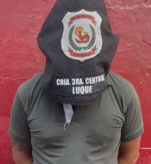 Capturan a un supuesto ladrón con orden de captura y recuperan cuatro teléfonos - Policiales - ABC Color