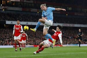 Manchester City derrota al Arsenal y lo desplaza del liderato de la Premier - Fútbol Internacional - ABC Color