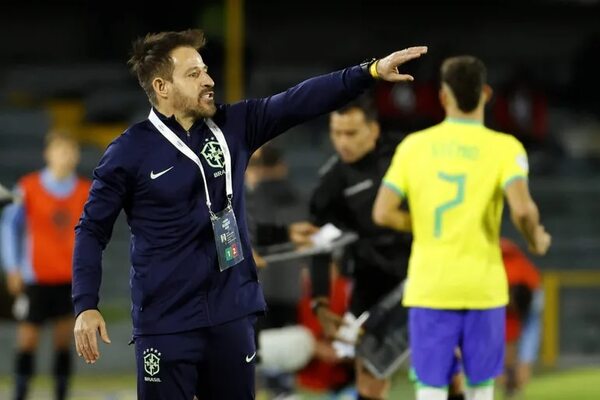 Menezes es DT interino de Brasil y Ancelotti sigue siendo el “Plan A” - Fútbol Internacional - ABC Color