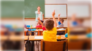 Rechazaron a peque en la escuela por ser ¡"cabezudo"!