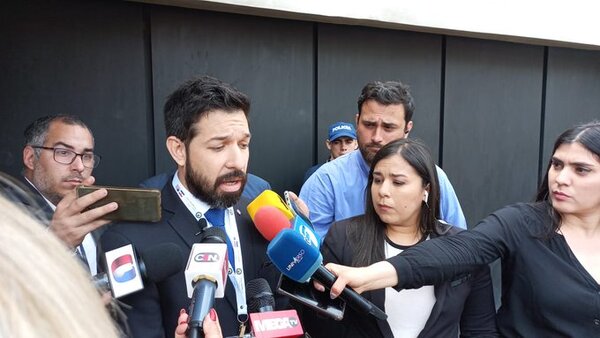 Allanan Fiscalía de San Lorenzo tras denuncia de supuesta coima y detienen a 3 personas