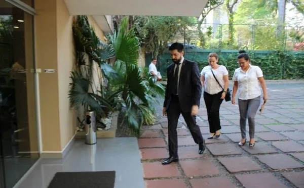 Allanan unidad Fiscal de San Lorenzo por presunto hecho de corrupción
