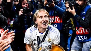 Luka Modric, cerca de renovar nuevamente con el Real Madrid