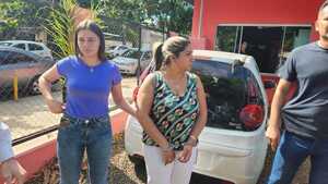 Detienen a una asistente fiscal y a dos abogadas por presunto pedido de coima - Noticiero Paraguay