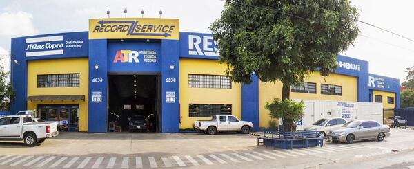 Record Electric brinda soporte a sus clientes a través de su asistencia técnica