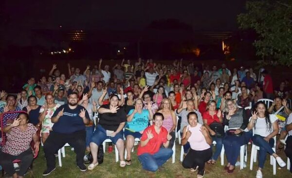 Pelea de dirigentes agudiza división de colorados en Santaní - Nacionales - ABC Color