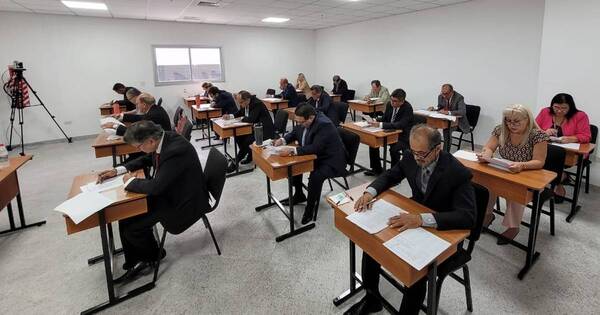 La Nación / Examen de conocimientos: solo 2 aspirantes a la Corte alcanzaron el puntaje total