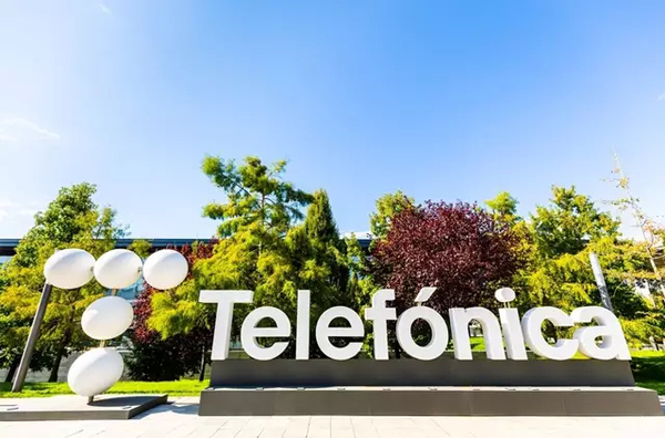 Los beneficios de Telefónica Brasil se reducen un 34,9% en 2022 - Revista PLUS