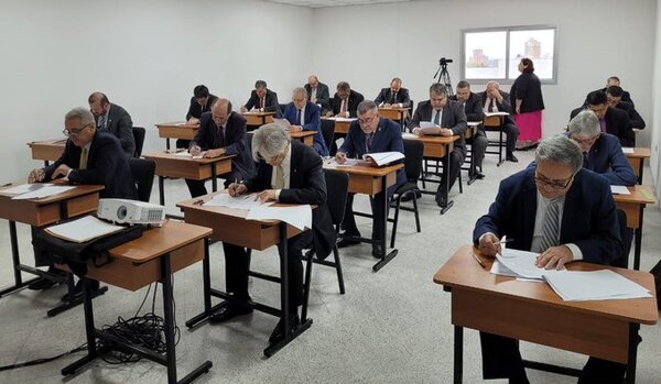 Cargo de Ministro de la Corte: Dos postulantes lograron total de puntos en el examen de conocimientos generales