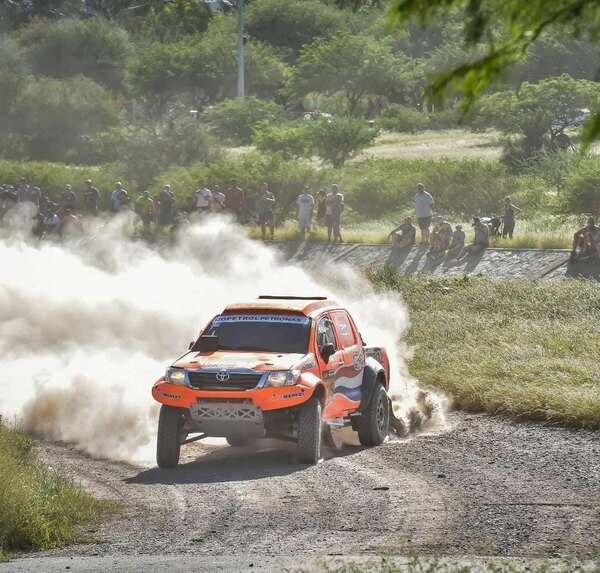Versus / Zapag / Sanchez ganan la complicada etapa 1 del SARR en coches