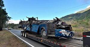 La Nación / Accidente de autobús deja 39 migrantes muertos