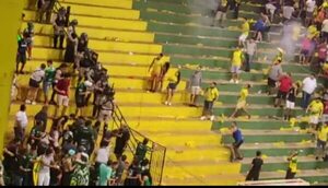 Fútbol de salón: Clásica batalla en clásico del Este - Polideportivo - ABC Color
