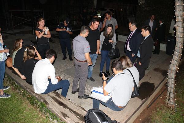 Diario HOY | Intentaron reconstrucción de la agresión a Zapag, pero abogados no acudieron
