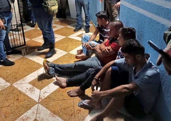 Presunto autor material y otros tres detenidos por sicariato de periodista - Noticiero Paraguay