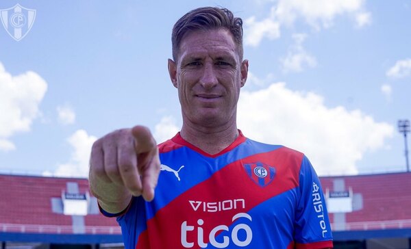 Versus / Cerro estrena DT y quiere disfrutar del carnaval en Villarrica