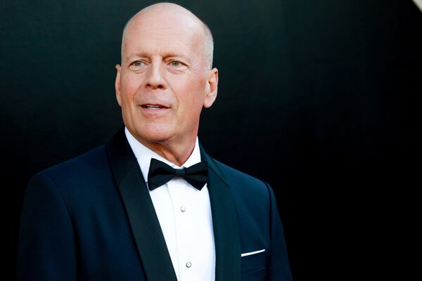 El actor Bruce Willis sufre demencia, confirmó su familia - Unicanal