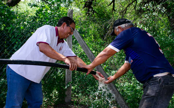 Renuevan conexiones de agua para comunidades de Mariscal Estigarribia