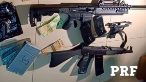 Paraguayos son detenidos con rifles y cocaína en Brasil