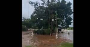 La Nación / Río Aquidabán causa inundaciones y desborde de caminos en Amambay