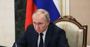 Vladímir Putin celebra 30 años de Gazprom pese a la "competencia desleal" de Occidente - Revista PLUS