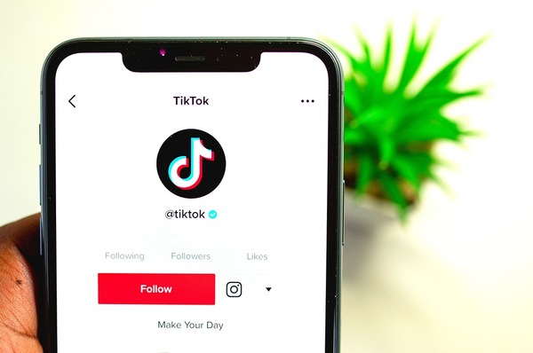 TikTok planea abrir dos centros de datos en Europa, uno de ellos en Irlanda - Revista PLUS