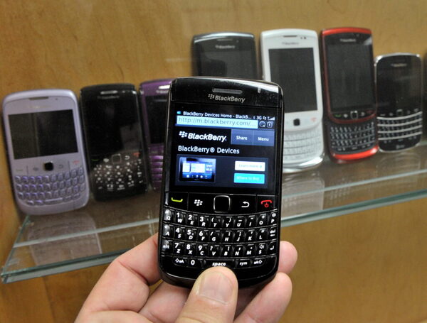 Diario HOY | La loca historia del teléfono Blackberry provoca primeras risas en la Berlinale