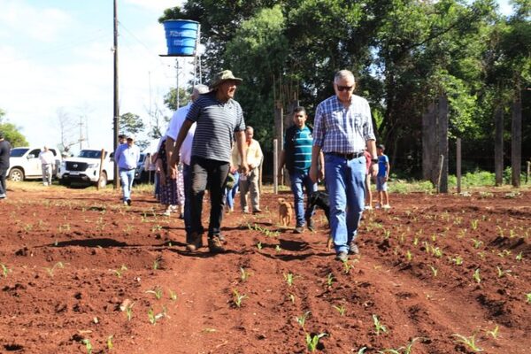 Ministro del MAG realizó recorrido por el Alto Paraná