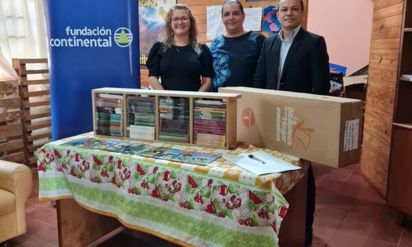Fundación Continental dona bibliotecas para impulsar la lectura en instituciones educativas