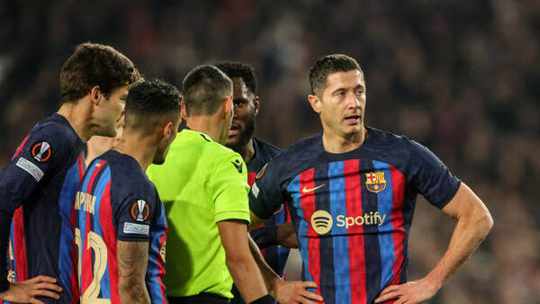 Diario HOY | Escándalo relacionado al arbitraje sacude al Barcelona