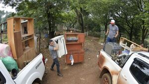 Familias fueron evacuadas tras crecida del río Paraná