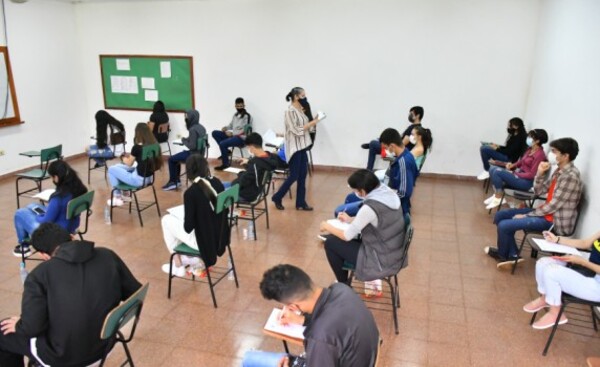 El 35% de postulantes a las becas de Itaipú optan por Medicina