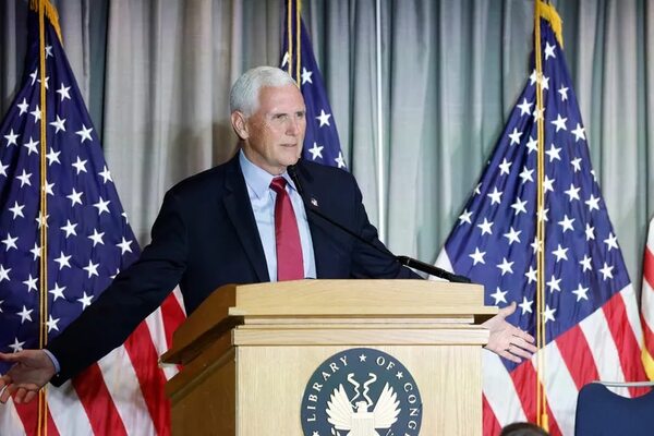 El FBI registra una oficina de Pence pero no halla documentos clasificados - Mundo - ABC Color