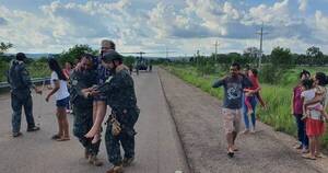 La Nación / Fuerza de Tarea Conjunta asiste a los afectados por inundaciones en Amambay