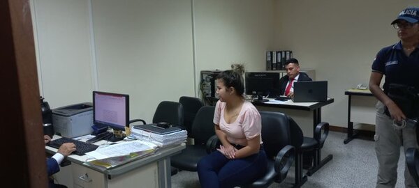 Prisión preventiva para secretaria fiscal y abogadas imputadas por cohecho pasivo agravado y tráfico de influencias
