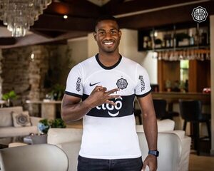 Sin sanción y otro fichaje en Olimpia - Fútbol - ABC Color