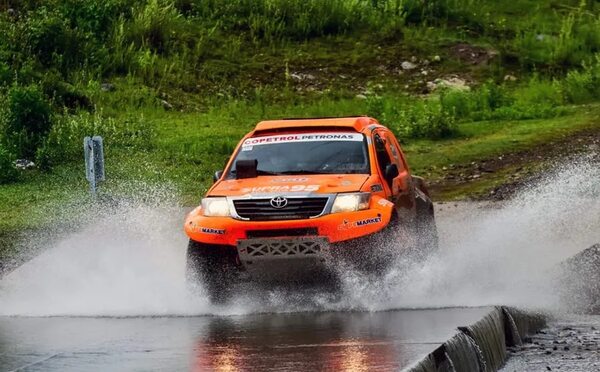 Zapag es penalizado pero sigue en la punta del SARR - ABC Motor 360 - ABC Color
