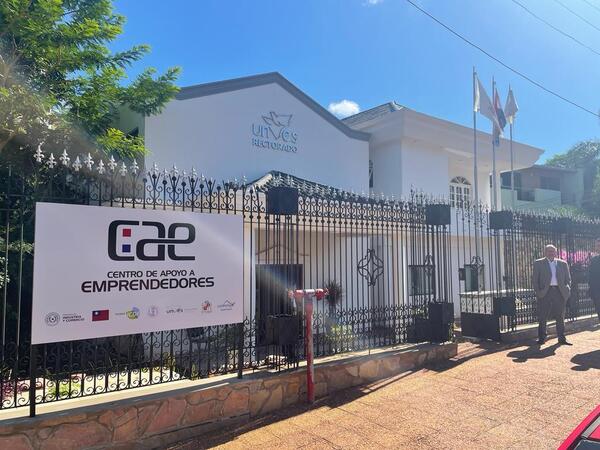 Inauguran Centro de Apoyo a Emprendedores en Villarrica - Informatepy.com