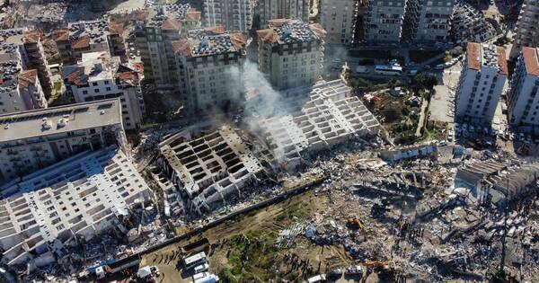 La Nación / Turquía confirma casi 85.000 edificios derrumbados a espera de reconstrucción de viviendas