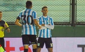 Versus / Pura calidad: El tremendo golazo que se mandó Matías Rojas en la goleada de Racing a Arsenal