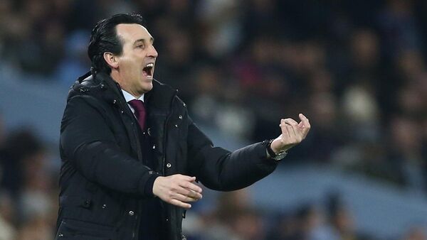 Unai Emery, en desacuerdo con la subida de Emi Martínez