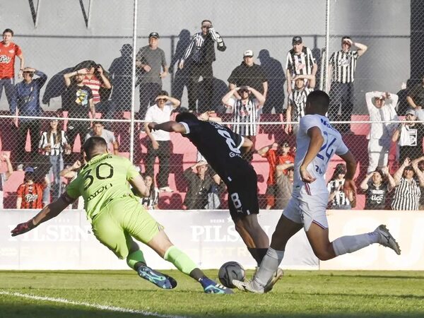 Nacional, con la cabeza en la Copa, mide a Libertad en Sajonia - Fútbol - ABC Color